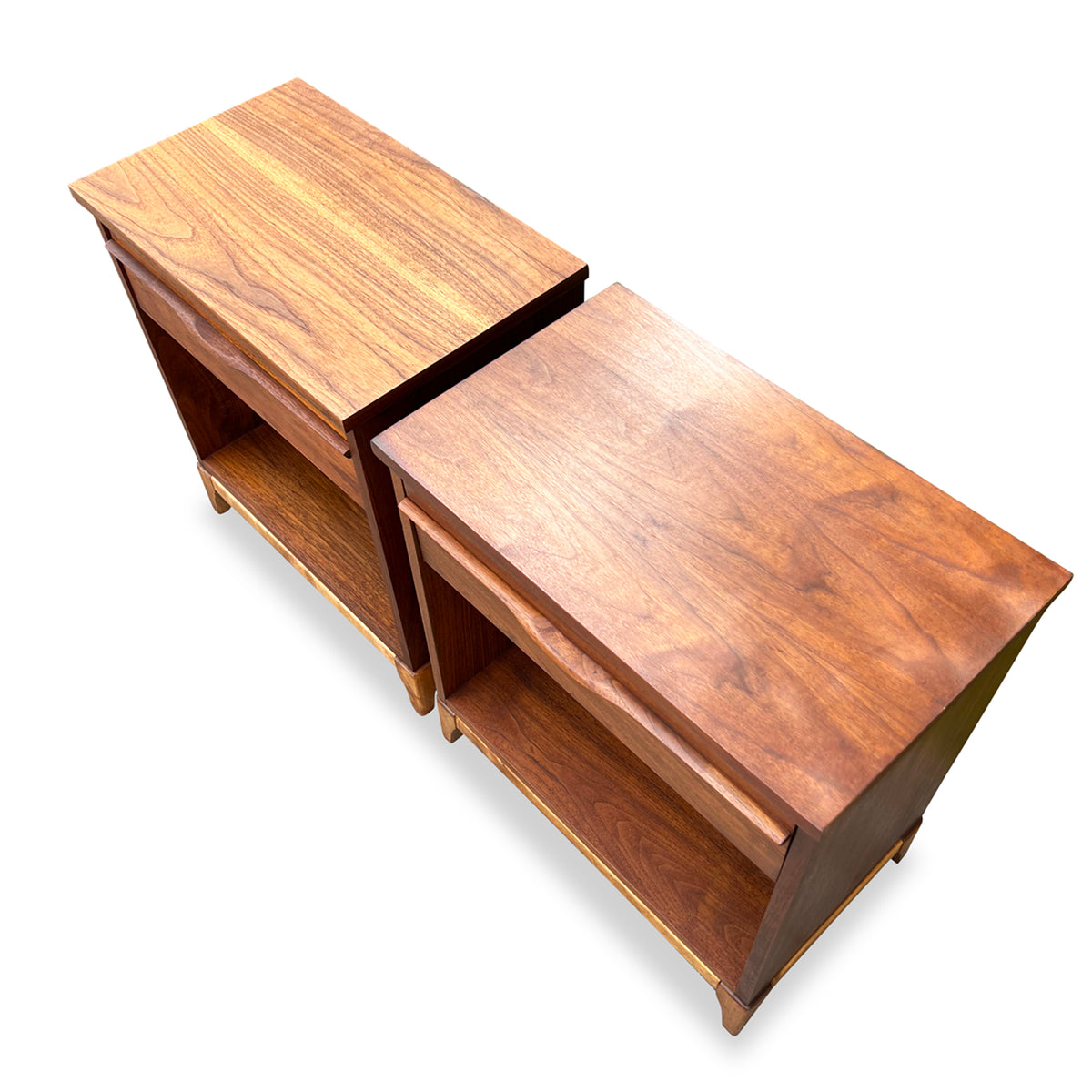 Pair of Walnut Nighstands by KF