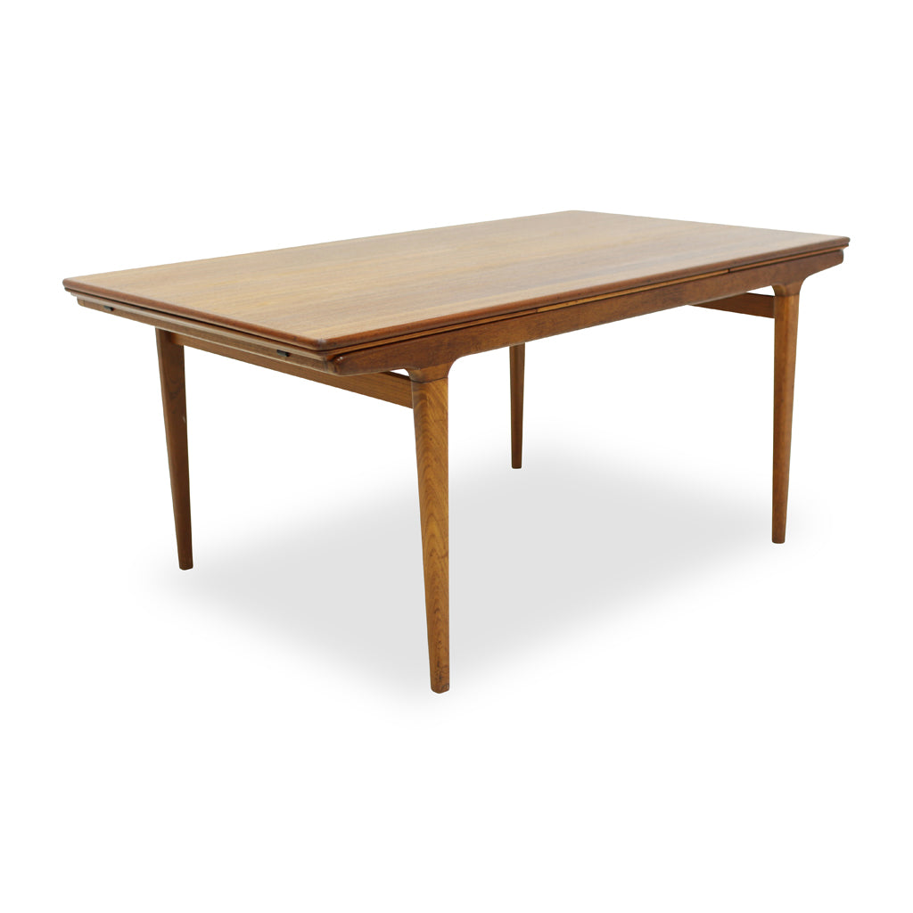 Teak Extendable Dining Table by Johannes Andersen