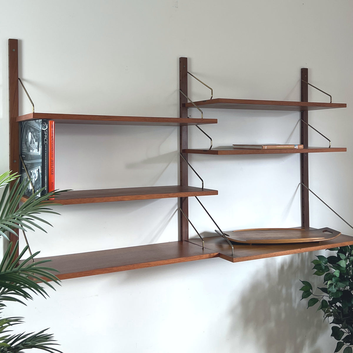 Cado Royal Shelving System