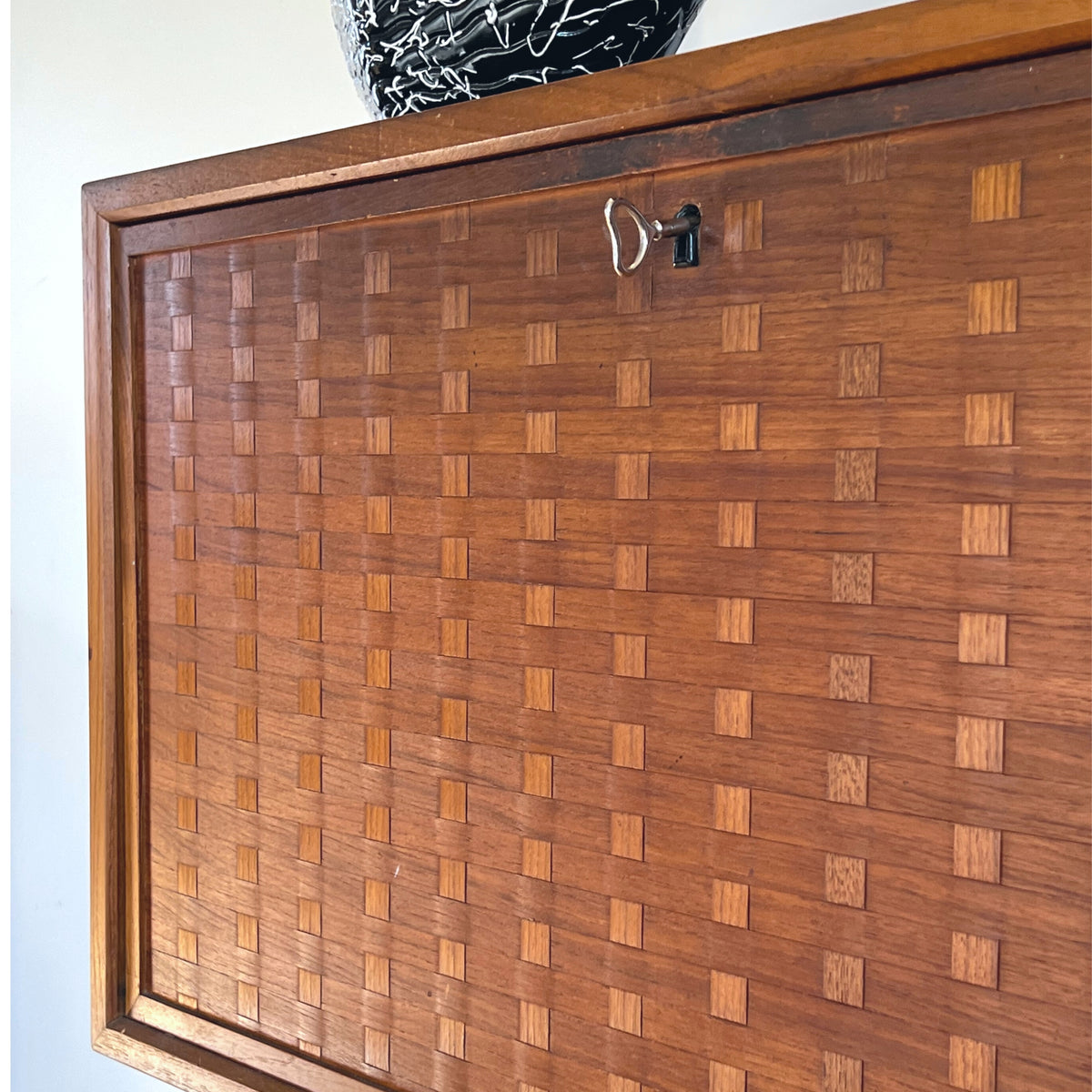 Cado Royal Shelving System