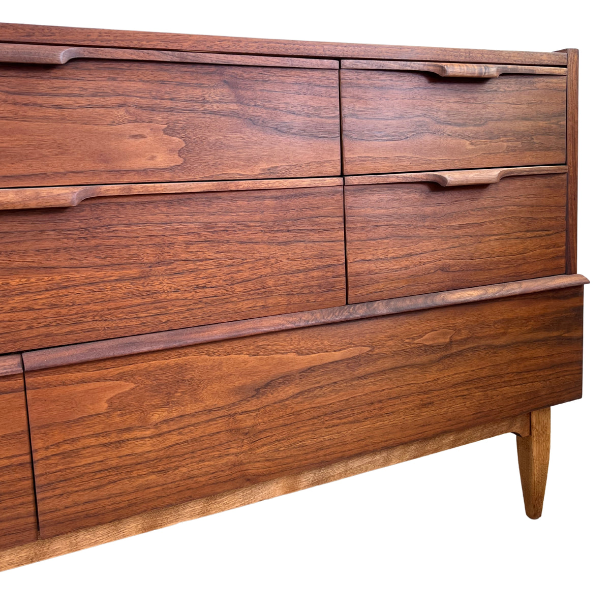 Haddon Hall Dresser