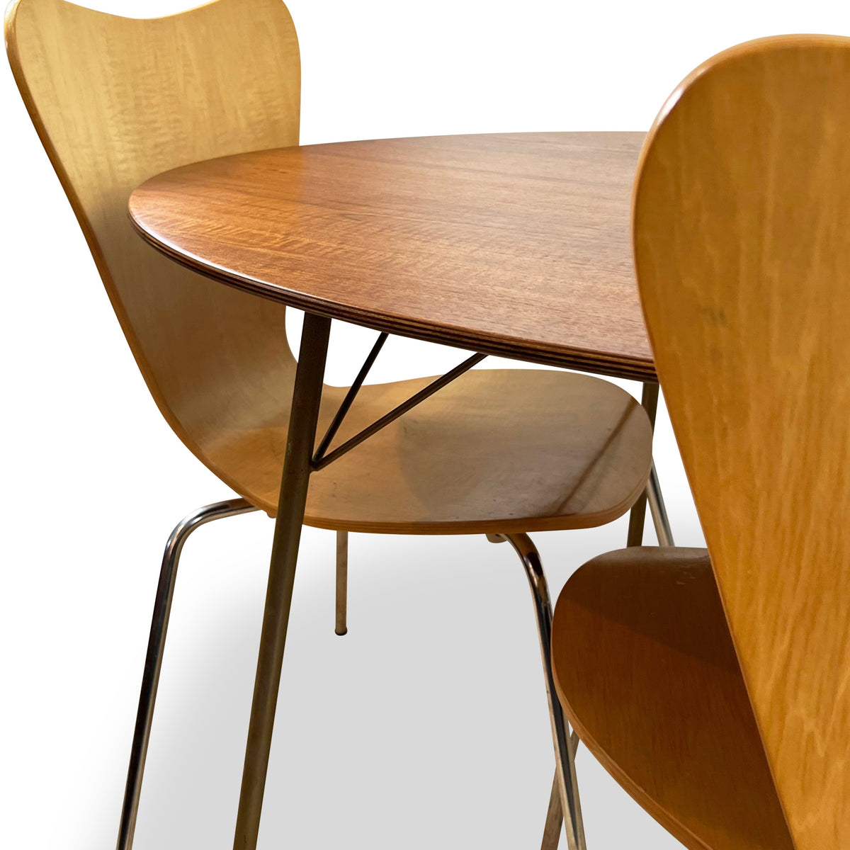 Arne Jacobsen for Fritz Hansen Egg Table