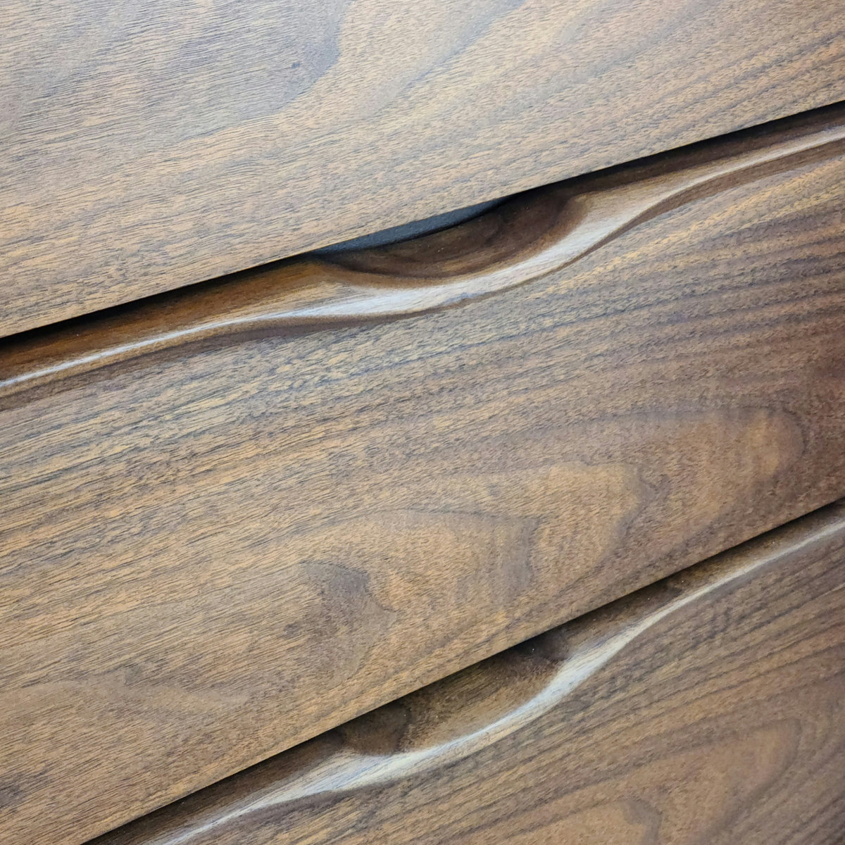 Kaufman Nine Drawer Dresser