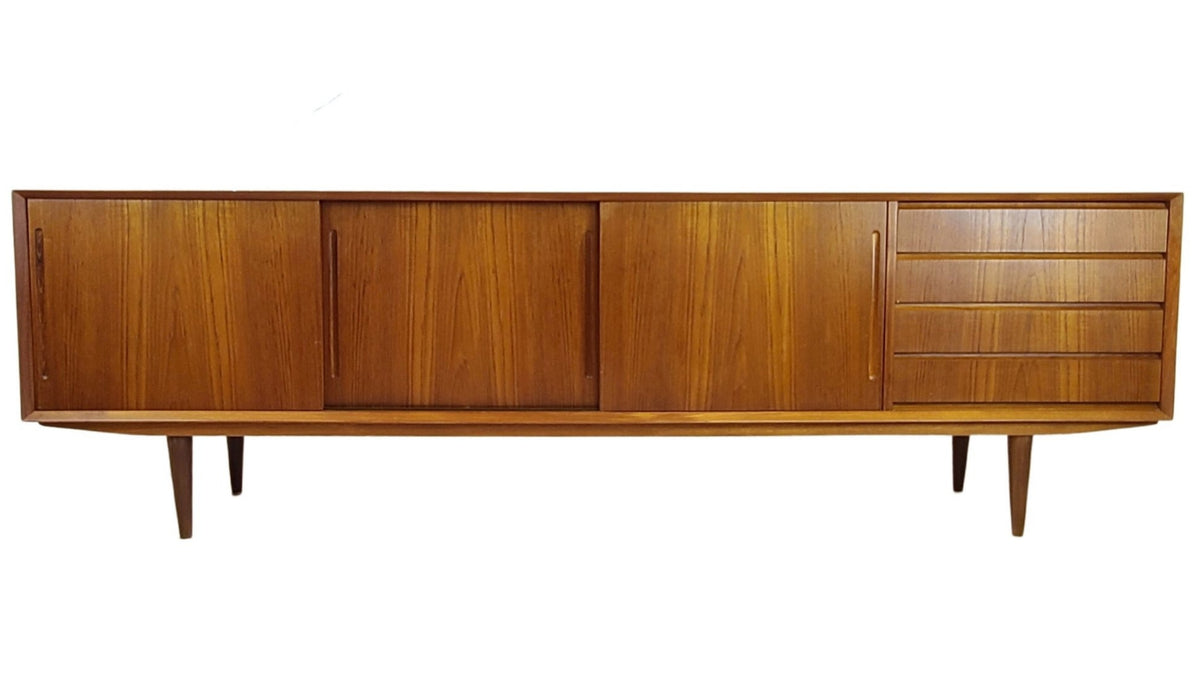 Danish Modern Teak Sideboard by Alderslyst Møbelfabrik