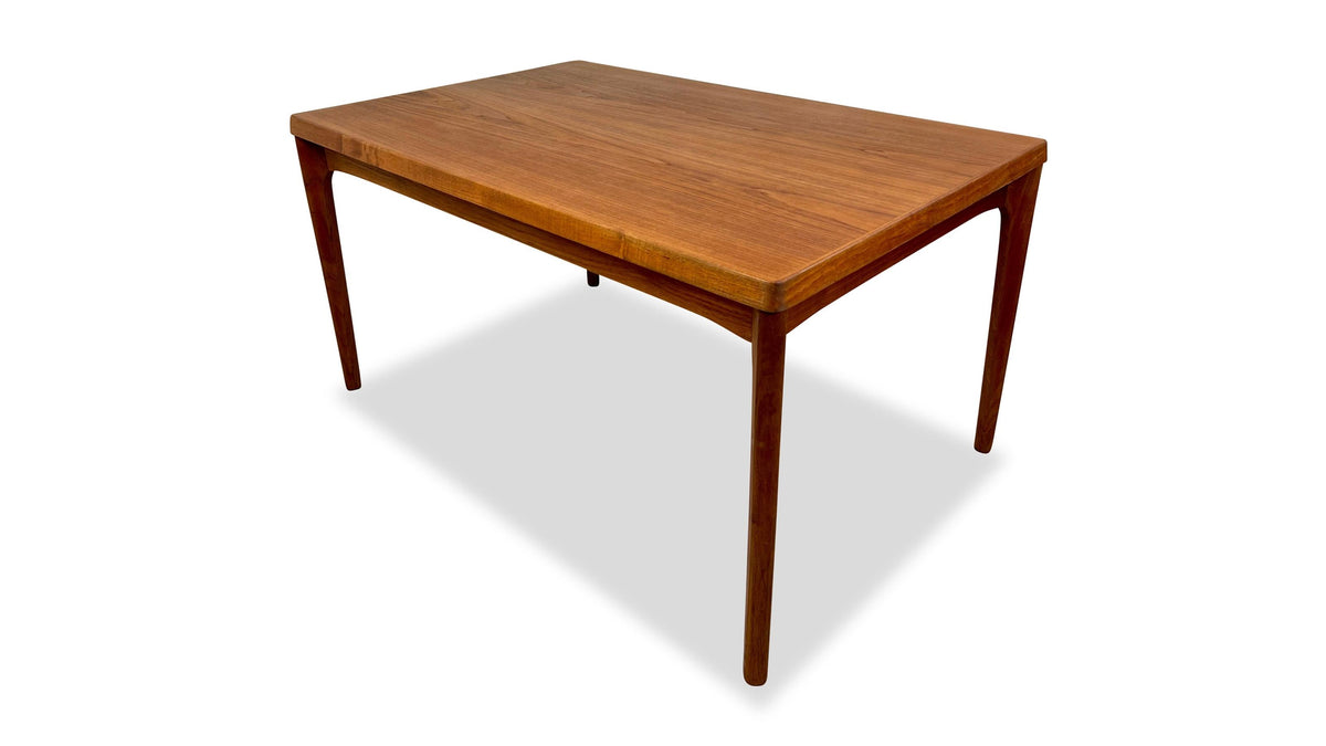 Teak Dining Table by Henning Kjaernulf for Vejle StoleTeak Dining Table by Henning Kjaernulf for Vejle Stole