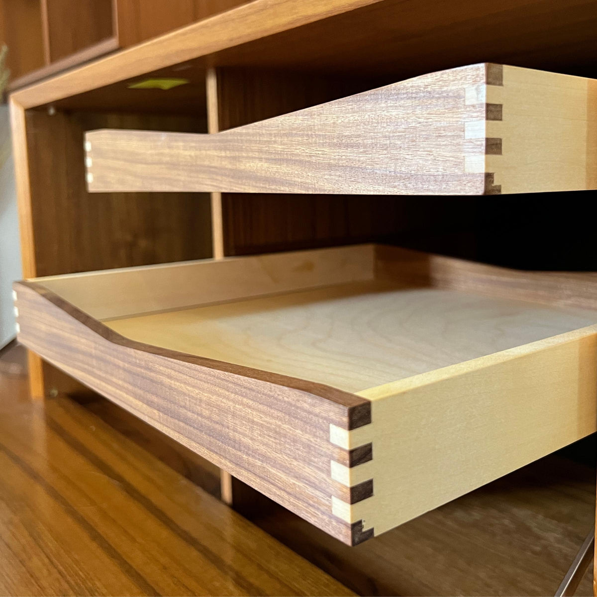 Cado Modular Wall System