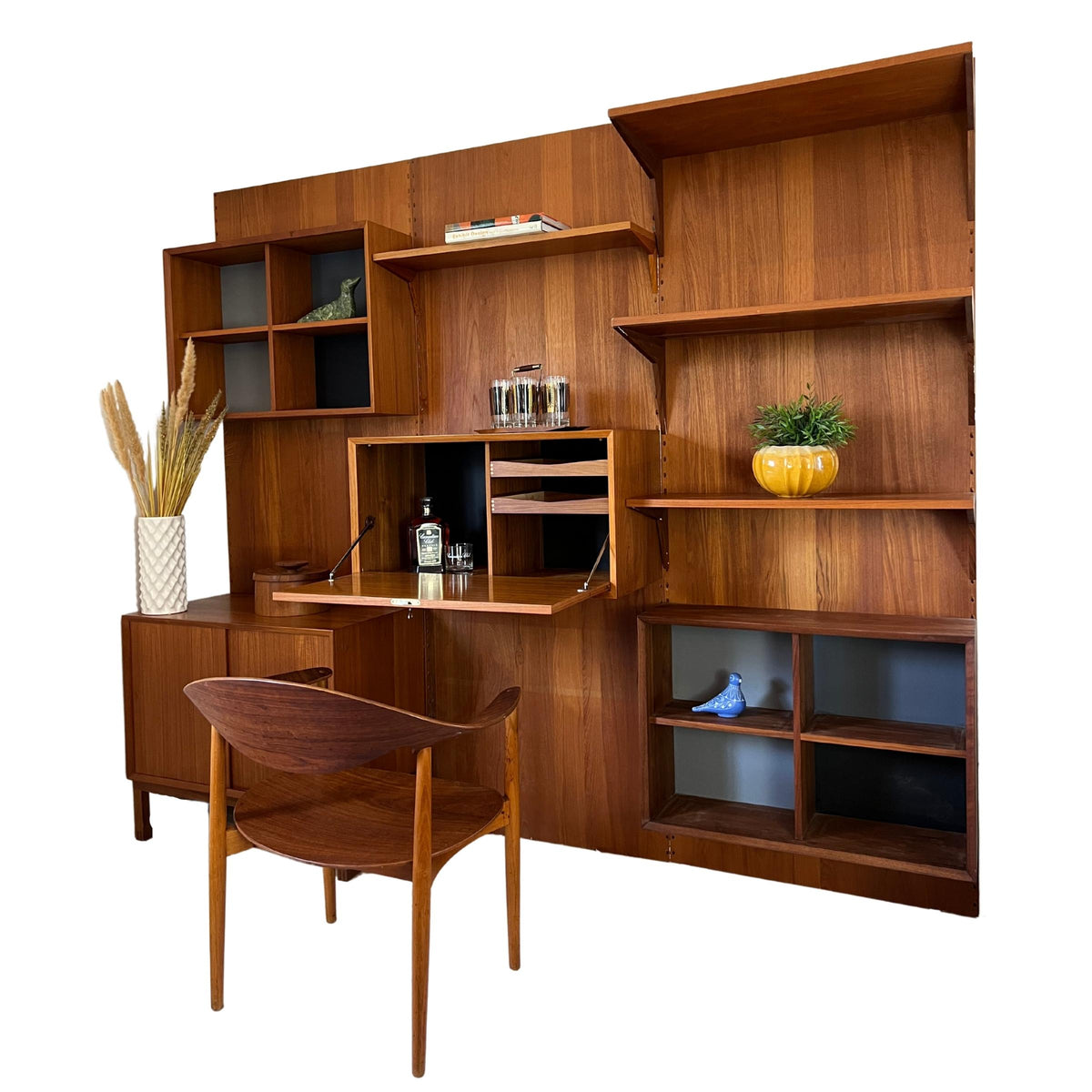 Cado Modular Wall System