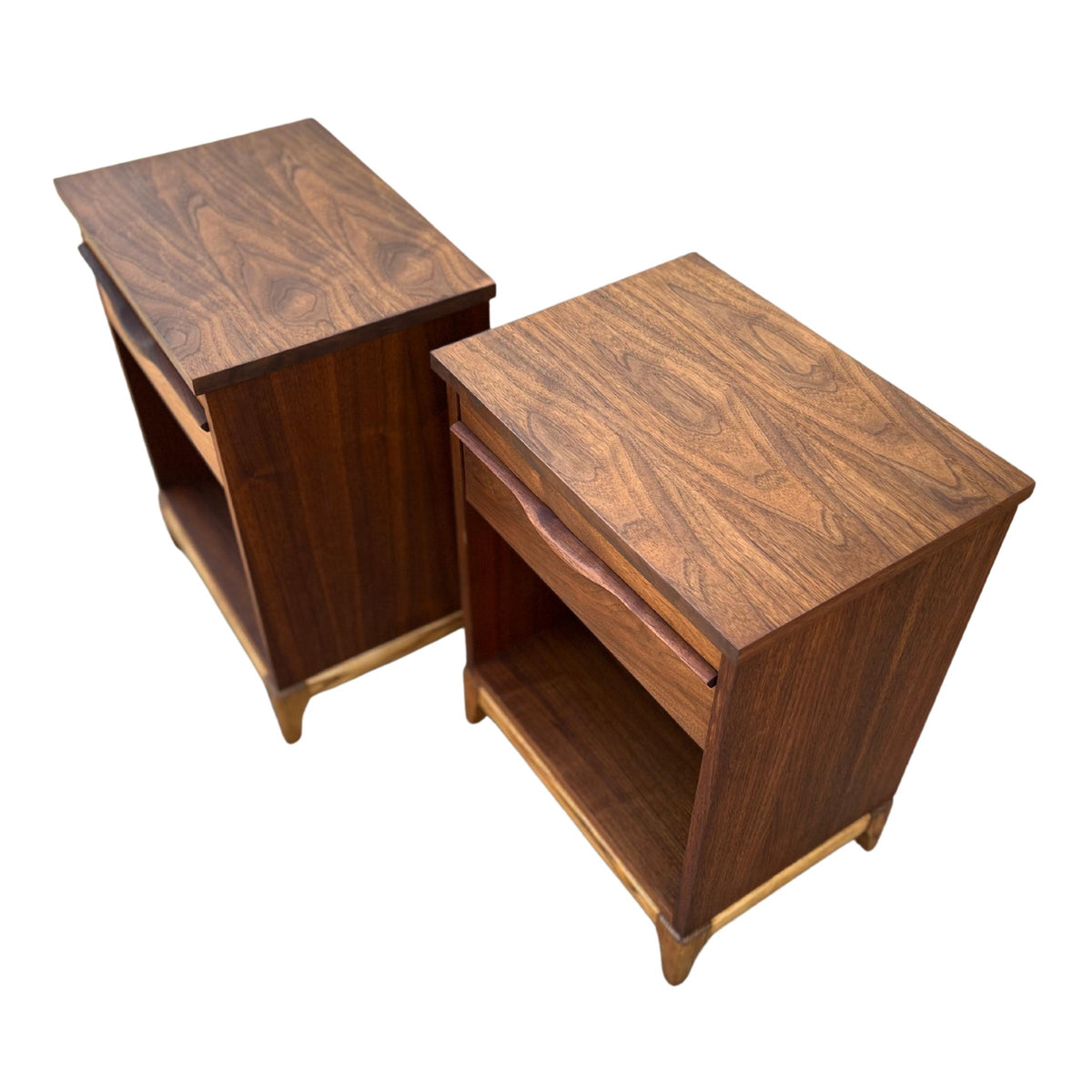 Pair of Walnut Nighstands by KF